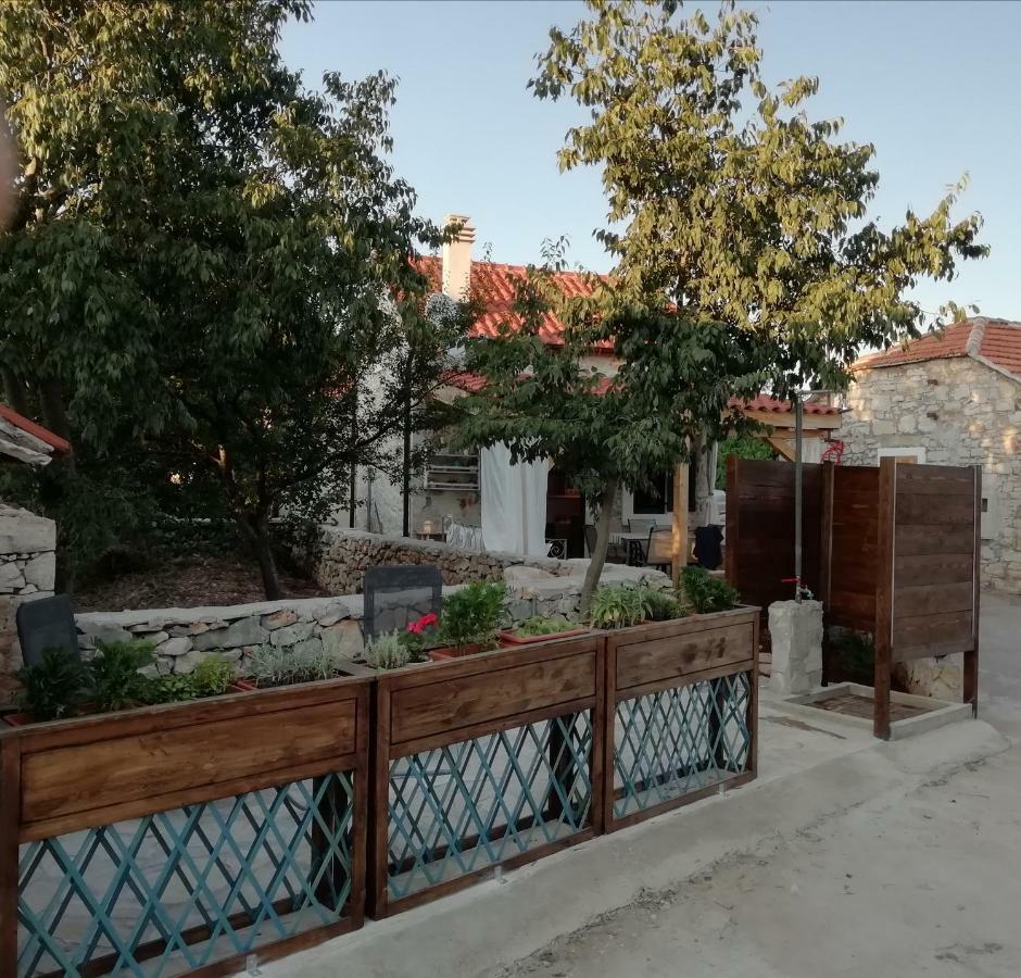 Krka Waterfalls Stonehouse Roko 로조박 외부 사진
