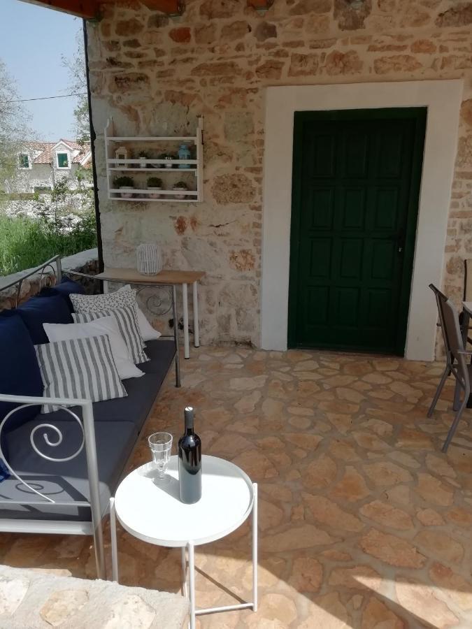 Krka Waterfalls Stonehouse Roko 로조박 외부 사진