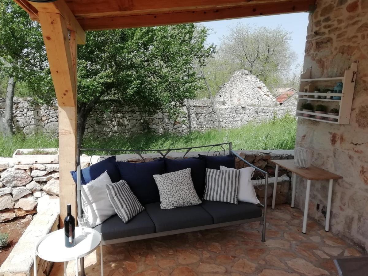 Krka Waterfalls Stonehouse Roko 로조박 외부 사진