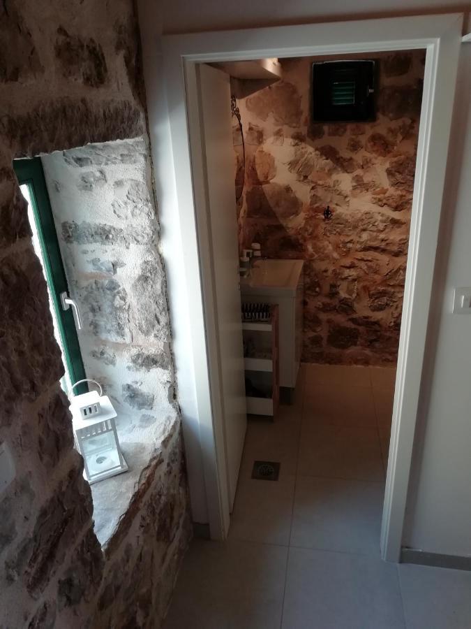 Krka Waterfalls Stonehouse Roko 로조박 외부 사진
